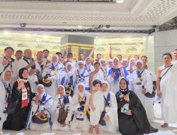 Catatan Perjalanan Umrah Gelombang III PT PMB dan PT PASN Berau (5): Mata Berkaca-kaca saat Pertama Menatap Ka’bah