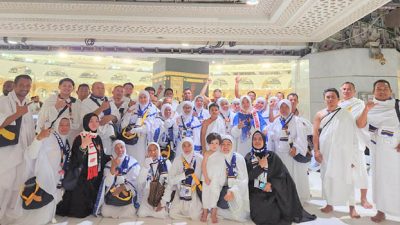 Catatan Perjalanan Umrah Gelombang III PT PMB dan PT PASN Berau (5): Mata Berkaca-kaca saat Pertama Menatap Ka’bah