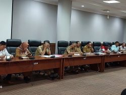 Camat Teluk Bayur, saya Pro kepada masyarat dan dukung program kakao PT Berau Coal
