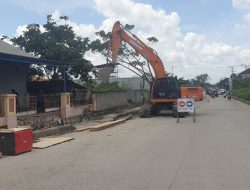 Bupati Berau Tinjau Langsung Pembangunan Drainase Di Jalan Diponegoro