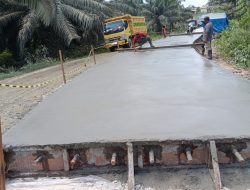 Pemerintah Daerah Kucurkan Dana Sebesar 22 Miliar Untuk Jalan Poros Labanan Sampai Jembatan Siduung