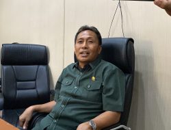 Ketua Komisi II DPRD Berau, Salurkan Bantuan Untuk Kelompok Tani Tunas Harapan Kecamatan Talisayan