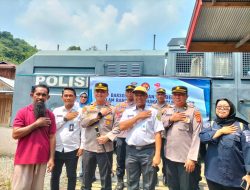 Peringati HUT Humas Polri Ke-72, Polres Berau Menggelar Bakti Sosial Di Kecamatan Gunung Tabur