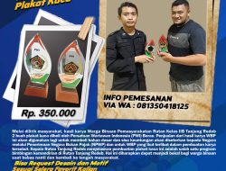PWI BERAU NIKMATI PLAKAT HASIL KARYA WARGA BINAAN RUTAN TANJUNG REDEB