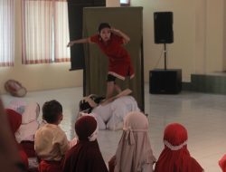 Kenalkan Arsip Seni dan Budaya Pada Masyarakat, Komunitas Tepian Kolektif Menggelar Kegiatan Dengan Tema “Menuju Masa Depan”