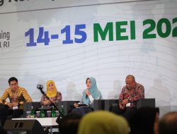 Pembicara Nasional, Bupati Berbagi Tips Pengembangan Perpustakaan di Daerah