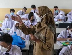 Pemkab Menaikkan Tunjangan Guru, Bupati: Kesejahteraan Guru Akan Jadi Prioritas