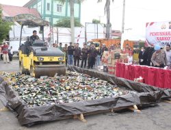 Peringati Hari Bhayangkara Ke-78,Polres Berau Musnahkan 23.795 Botol Minuman Alkohol Tanpa Izin