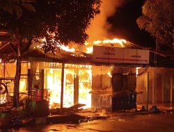 Puluhan Rumah di Jalan Milono Habis Terbakar
