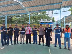 Kepala Kantor KSOP Kelas II Gersik Hotman Siagian Turut Monitoring Penyelenggaraan Angkutan Laut Dimomen Lebaran Tahun 2025
