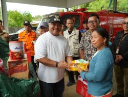 Ke Hulu Kelay, Wabup Gamalis Tinjau Infrastruktur dan Serahkan Bantuan