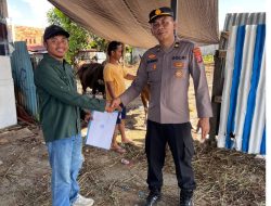 Jelang Iduladha, Asosiasi Pekerja Pasir dan Koral Berau Serahkan Hewan Kurban ke Polres Berau
