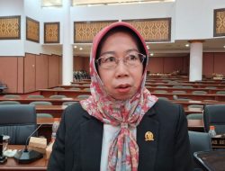Pengurus Masjid Agung Berlakukan Aturan Etika Berpakaian, DPRD Minta Alternatif Kawasan Olahraga Disiapkan