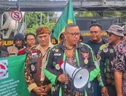 Ribuan Driver Ojol Geruduk Kemenhub dan DPR, Tuntut Regulasi dan Tarif yang Adil