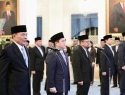 Prabowo Lantik Menteri Baru, Tegaskan Soliditas Kabinet Merah Putih