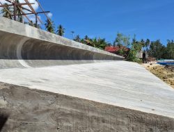 Perencana Angkat Bicara: Material Sea Wall Biduk-Biduk Bukan Batu Karang Laut