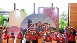 Mercure Berau Sambut Natal dengan Aksi Sosial dan Kebersamaan Lintas Iman