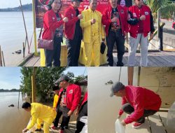 Peringati HUT ke-79 Megawati Soekarno Putri, DPC PDI-P Berau Tebar 7.900 Benih Ikan Bersama Kesultanan Sambaliung