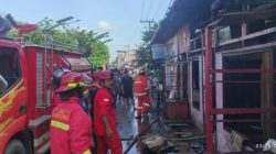 Nyaris Ludes Dilalap Api, Kontrakan Kayu di Tanjung Redeb Selamat Berkat Respon Cepat Damkar