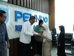 Senyum Anak-Anak Panti Iringi Aksi Berbagi Pelindo dan PJM di Samarinda