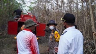 Gamalis Pantau Karhutla Merasa, Warga Diminta Waspada