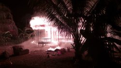 Kebakaran Hebat Landa Rumah Warga di Sei Bebanir Bangun, Petugas Pemadam Masih Berjibaku dengan Api