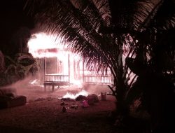 Kebakaran Hebat Landa Rumah Warga di Sei Bebanir Bangun, Petugas Pemadam Masih Berjibaku dengan Api