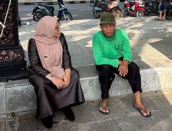Bupati Sri Juniarsih Tunjukkan Kepemimpinan Merakyat, Serap Aspirasi PKL di Ruang Publik